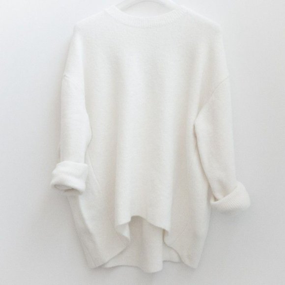 Zara Sweaters - Zara Italian Yarn White Sweater